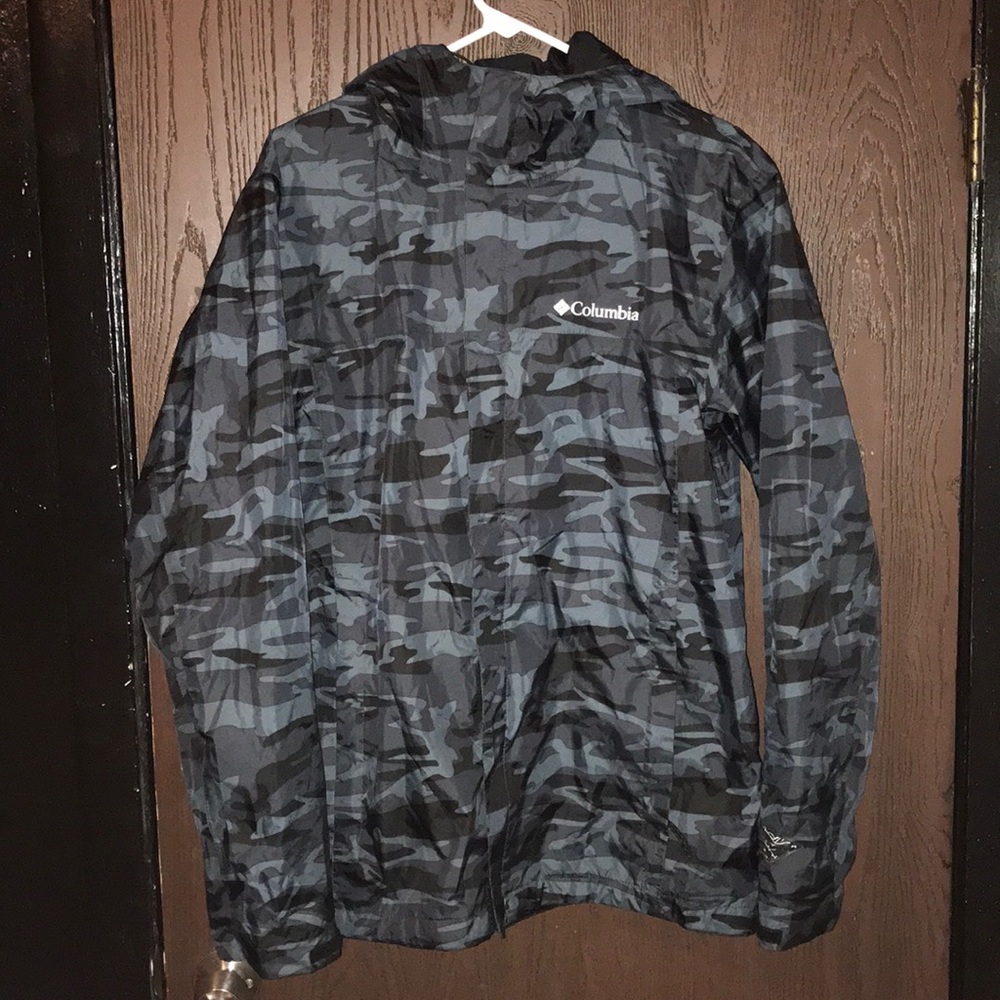 COLUMBIA WINDBREAKER